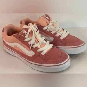 Vans Off The Wall Women’s Size 8.5 Pink Peach Low Top Sneakers